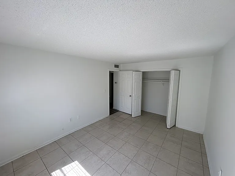 7029 Hibiscus Ave S #1 — Photo 10