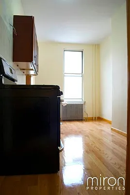 Rented by Miron Properties | media 9