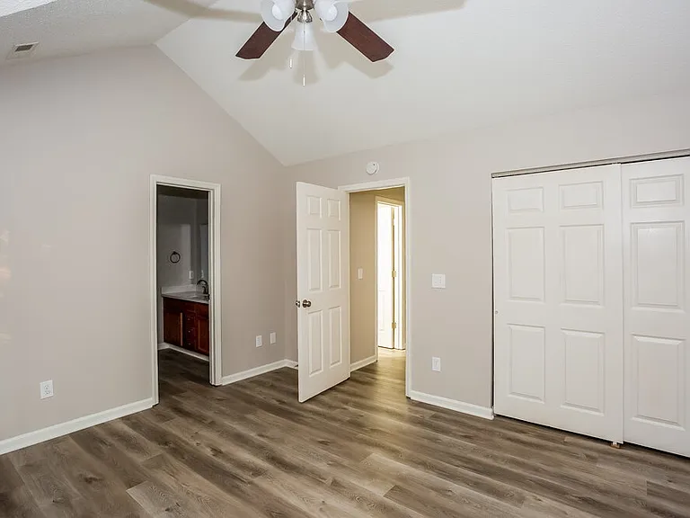 1309 Southwind Ct SW — Photo 9