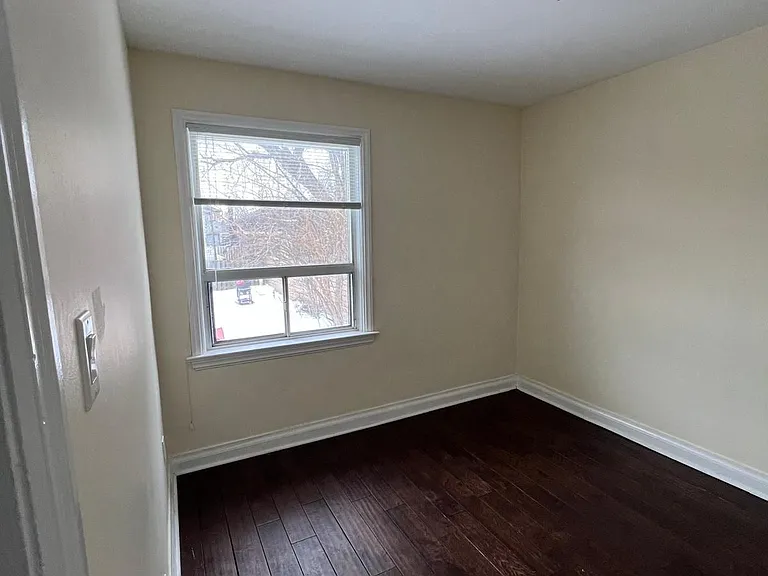 233 Beta St #UPPER — Photo 12