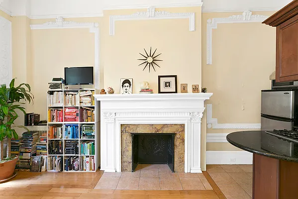 Rented by Compass | media 12