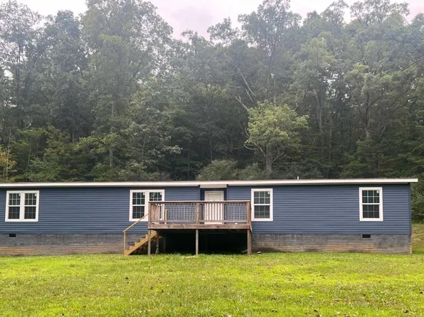 10 Beechie Frk, Alum Creek, WV 25003