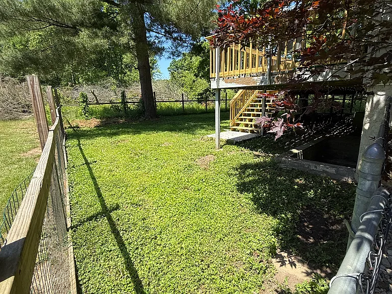 1606 Sunnyacres Rd — Photo 29