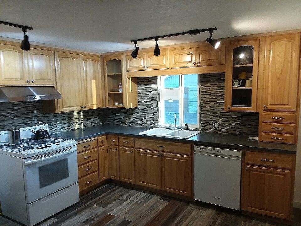 Kitchen; hickory cabinets