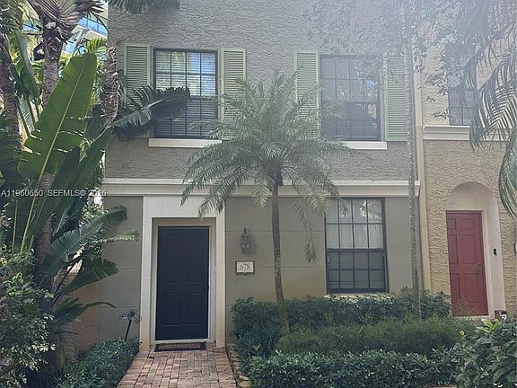 3rd image of 678 Fern St