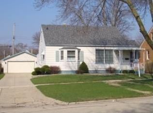 7308 Pershing Blvd, Kenosha, WI 53142