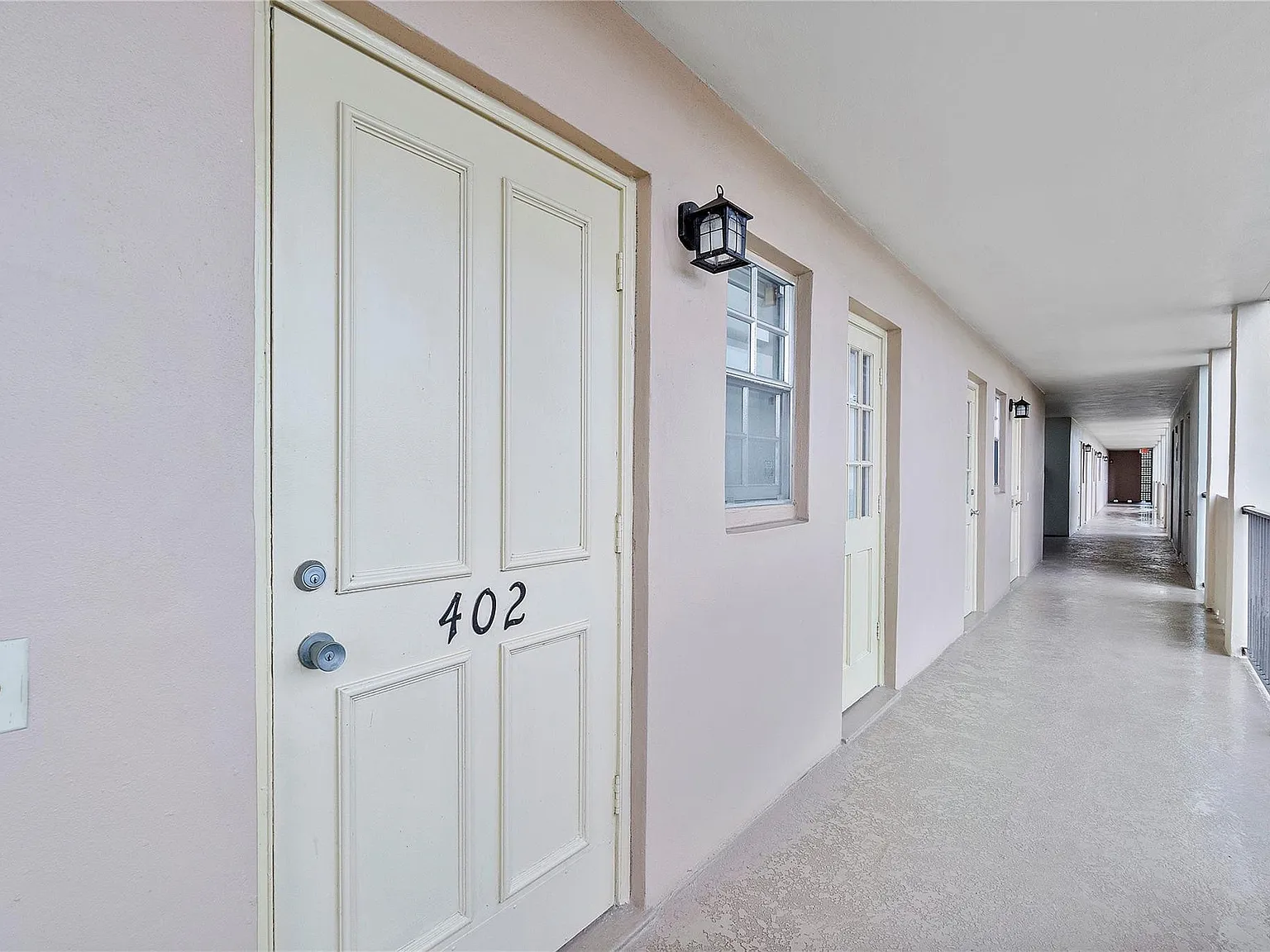 2 bed, 2.0 bath, 900 sqft, $1,900 — Photo 4