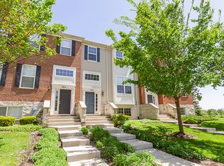 203 Jackson St, Gilberts, IL 60136