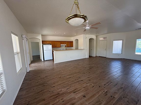 3rd image of 5020 E Sage Springs Dr