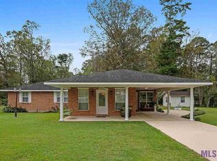 9051 Carter Cir, Denham Springs, LA 70726