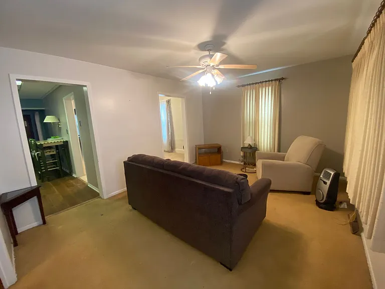929 Norwood Ave — Photo 5