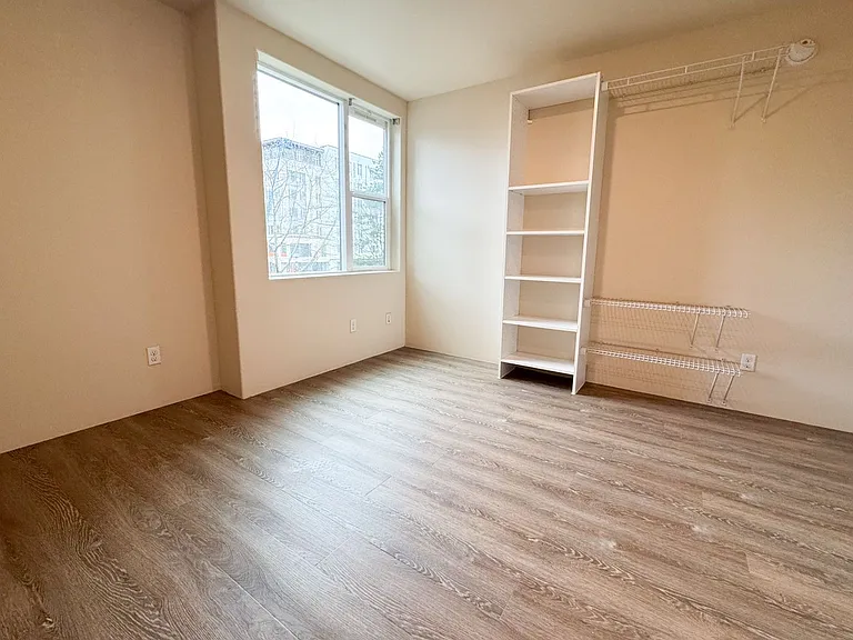 Vision 5 Apartments — Photo 27