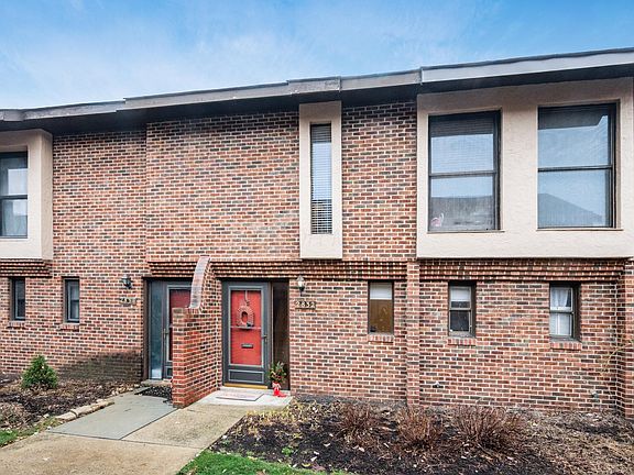 3rd image of 2832 Downing Way #51