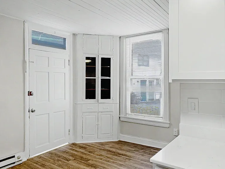116 N Union St — Photo 3