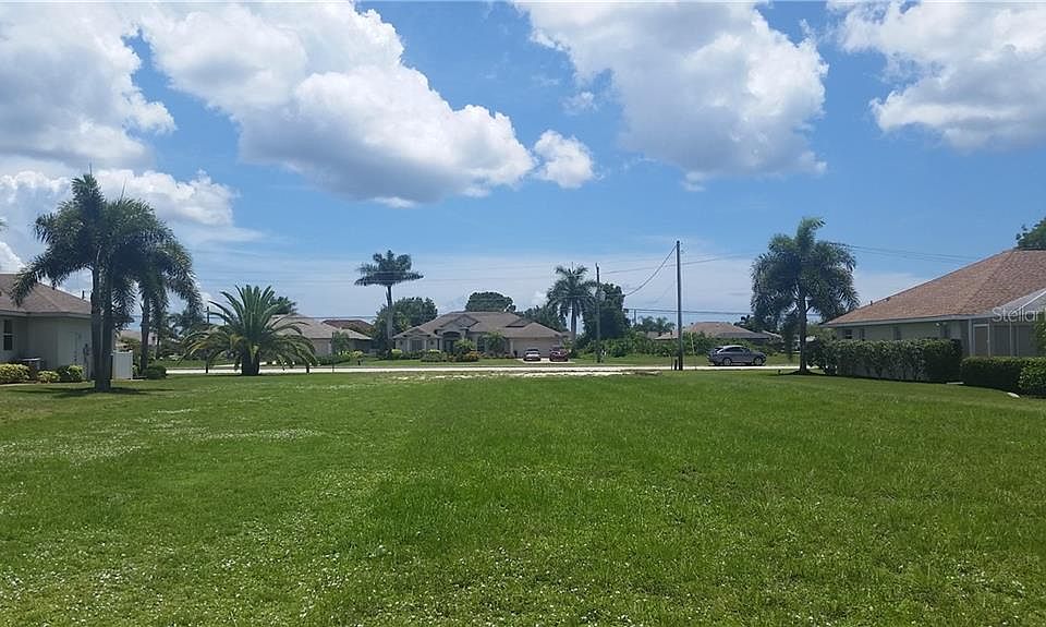 2nd image of 289 Rotonda Blvd E