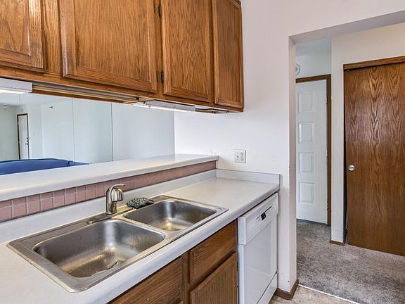 5th image of 433 S 7th St APT 2028