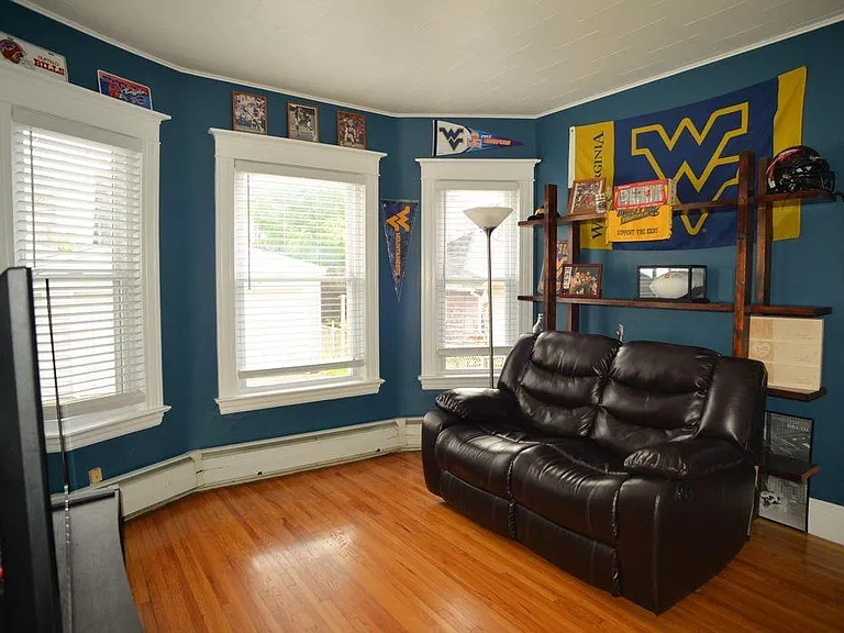 304 Bedford Ave #1 — Photo 8