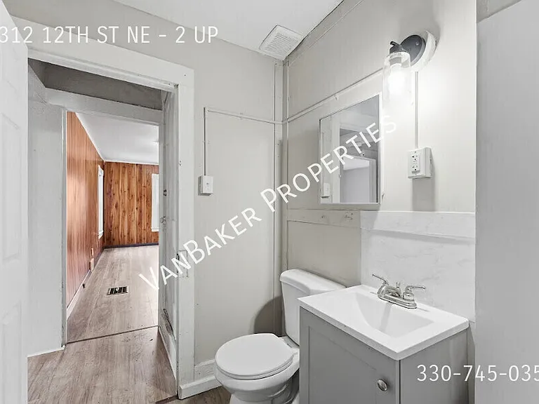 1312 12th St NE #2 — Photo 8