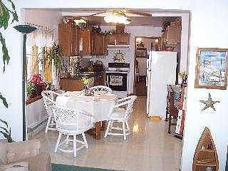 2nd image of 2080 Woodcrest Dr