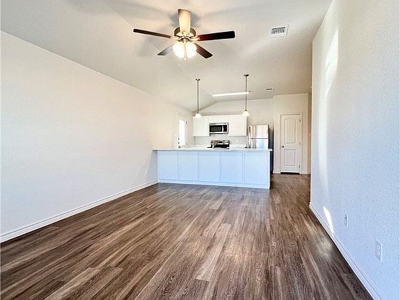 2nd image of 126 Dolphin Dr