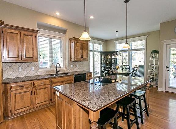3rd image of 12604 W 123rd Ct