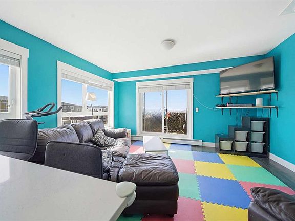 4th image of 302 SW Skyview Ranch Dr NE #7415