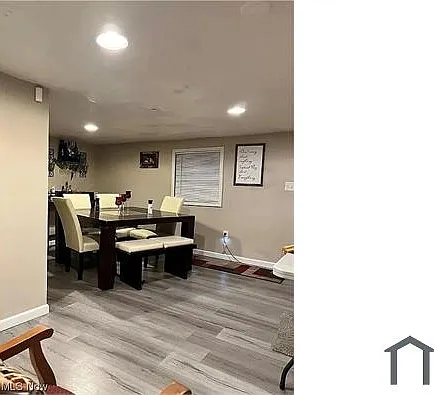 4 bed, 1311 sqft, $1,943 — Photo 4