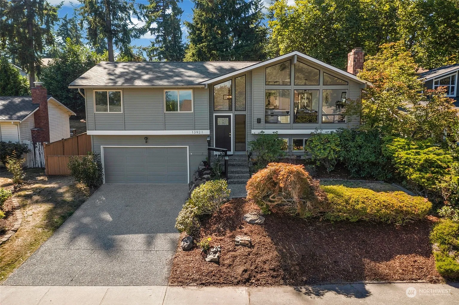13921 94th Avenue NE photo 1