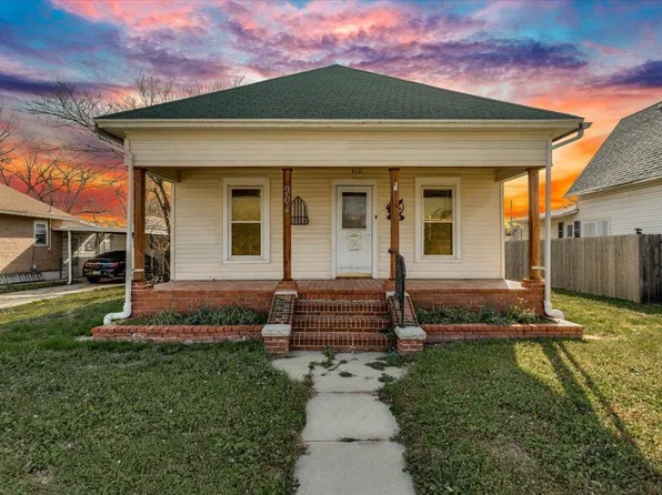 904 N Plum St, Hutchinson, KS 67501