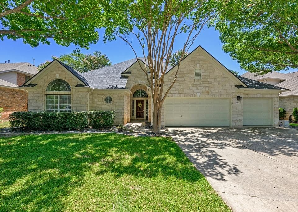 1st image of 2602 Henley Dr