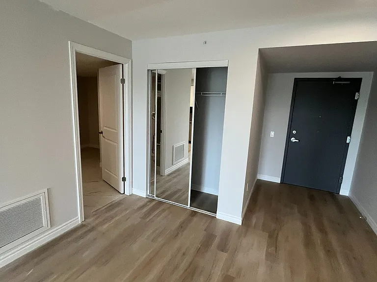 425 Watson Pkwy N #806 — Photo 6