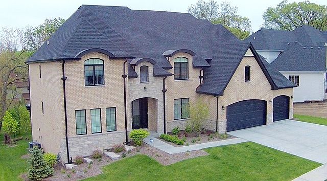 1st image of 14321 Oakwood Ct