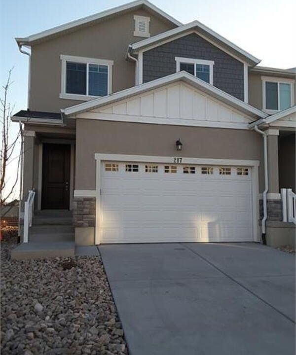 1st image of 217 W Whitewater Dr