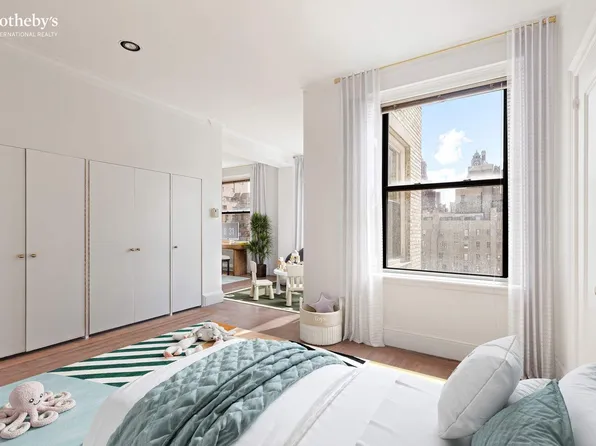 920 5th Avenue image 20 of 23