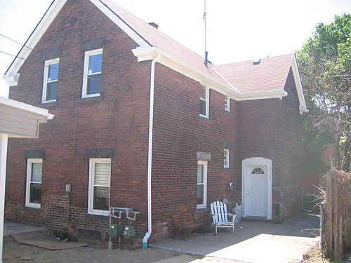 2176 Thurman Ave #UP Photo 1