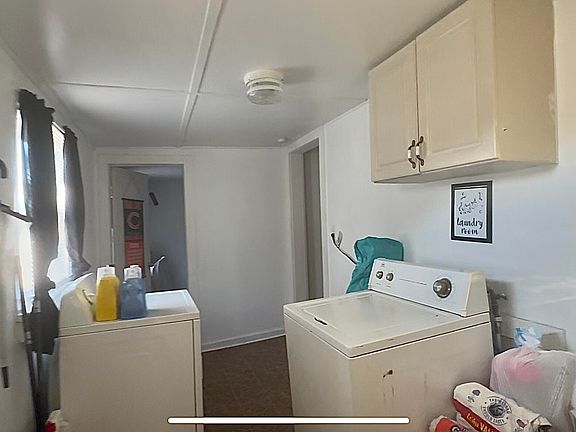 3rd image of 208 White Street