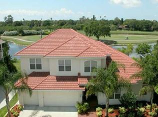 332 Belleair Dr NE, Saint Petersburg, FL 33704