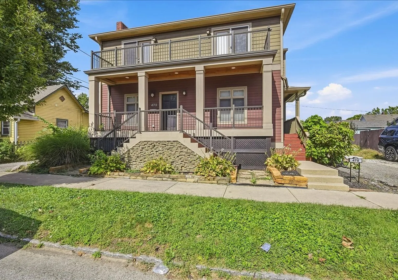 470-472 S Pine St — Photo 1