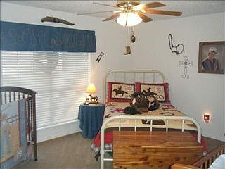 4th image of 3019 Evangeline St