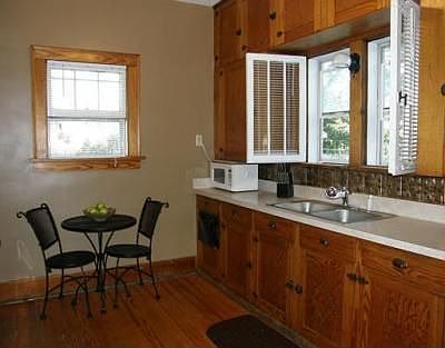 5th image of 436 N Sunnyside Ave
