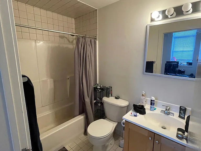1015 Jefferson St #205 — Photo 7