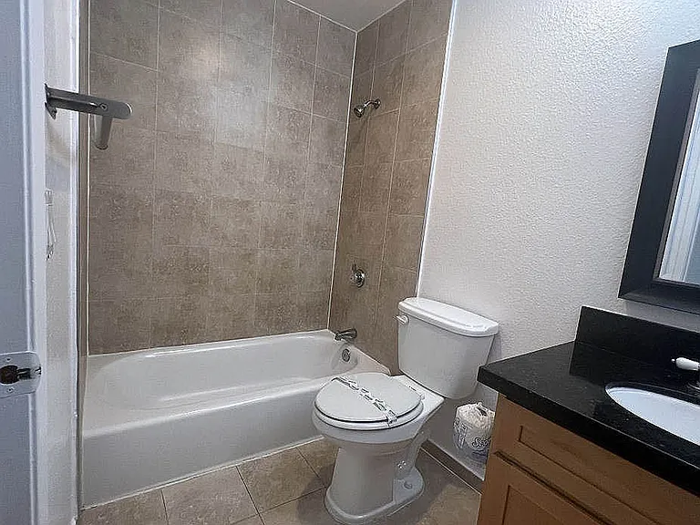 Acre Heights Apartments — Photo 41