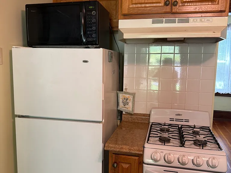 94 Grattan St #1L — Photo 5