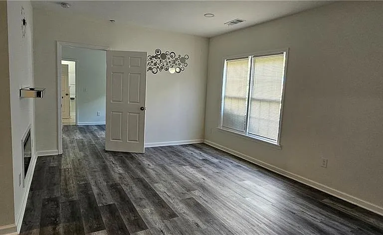 647 Maple Grove Way — Photo 30