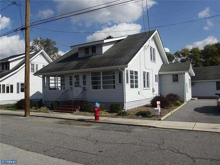1st image of 105 S 1st St