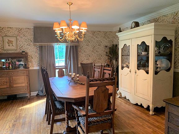 3rd image of 394 Nansbrook Dr
