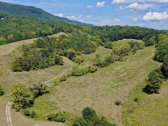4th image of 576 Alpine Rd