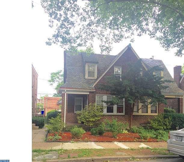 1st image of 322 E Allens Ln