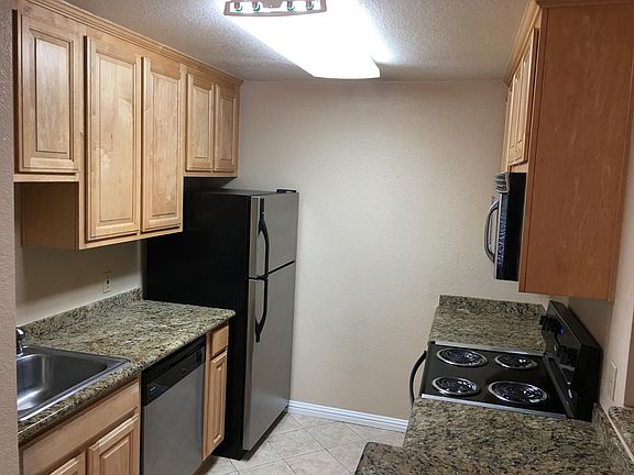 5th image of 115 Monte Verano Ct