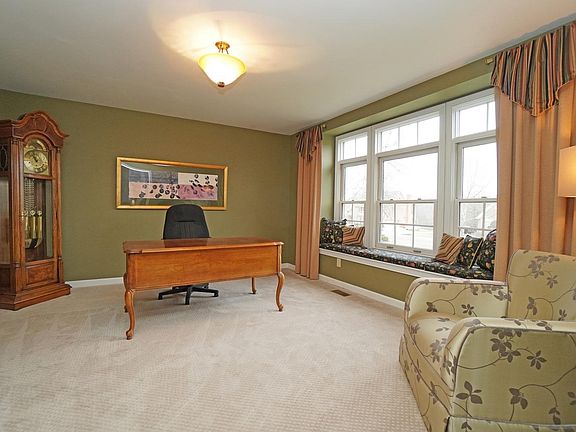 3rd image of 6497 Bridgeton Manor Ct